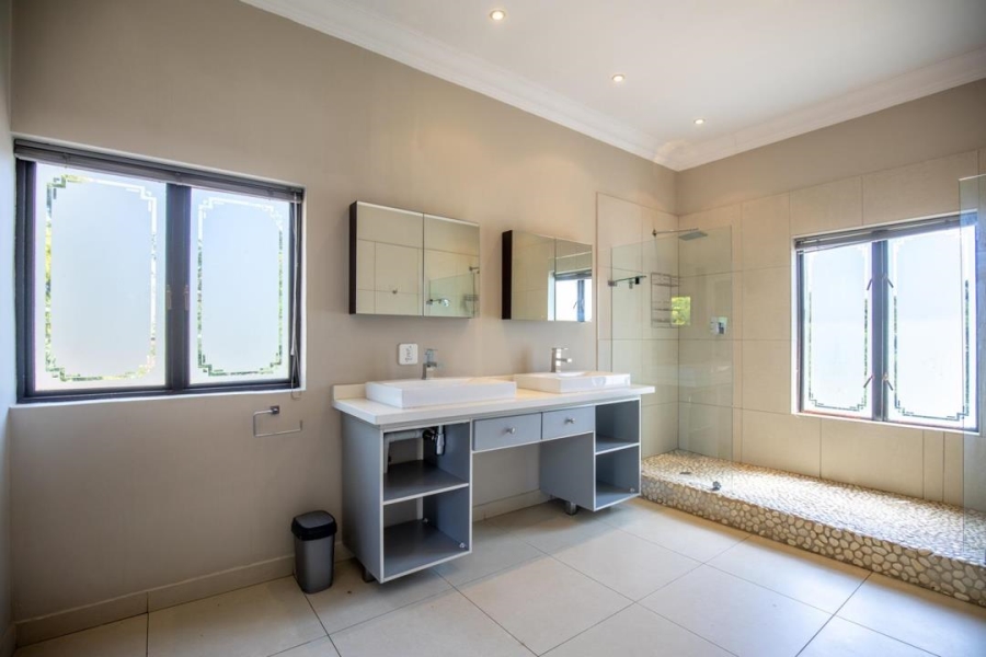 To Let 4 Bedroom Property for Rent in Boardwalk Manor Gauteng