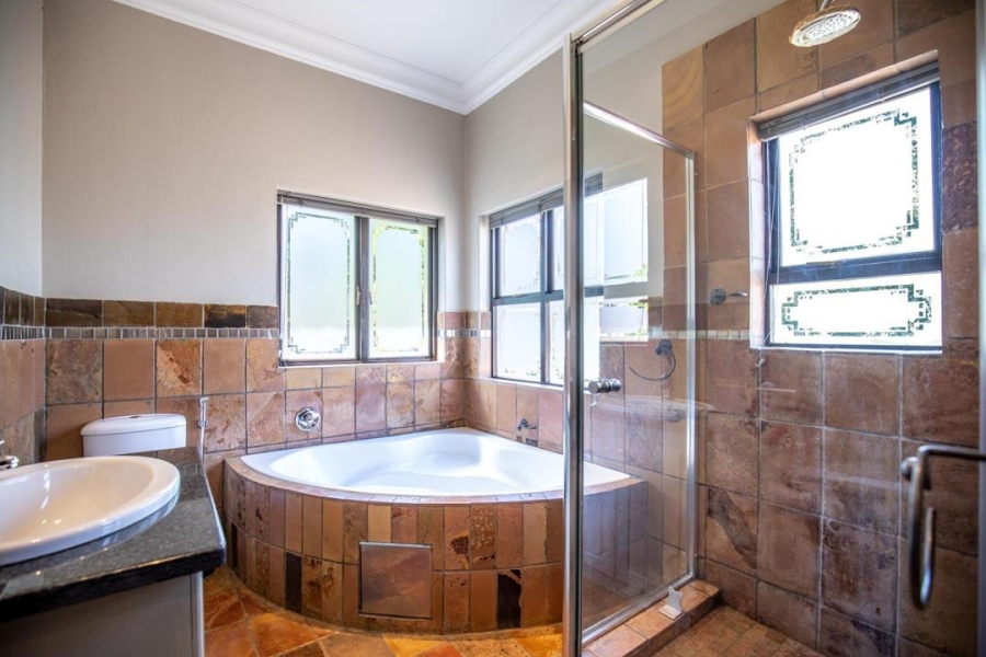 To Let 4 Bedroom Property for Rent in Boardwalk Manor Gauteng