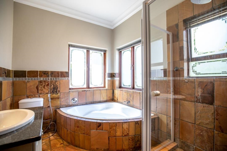 To Let 4 Bedroom Property for Rent in Boardwalk Manor Gauteng