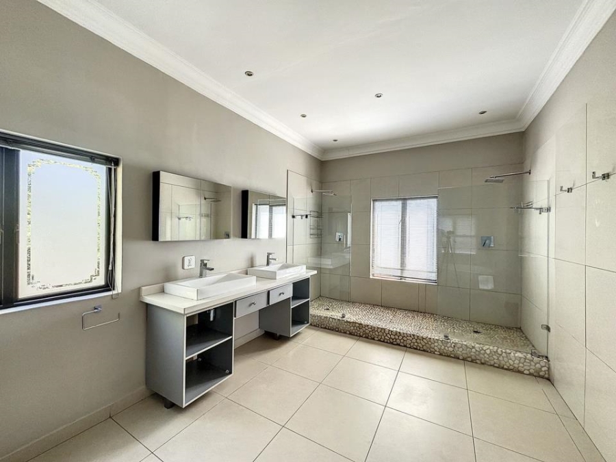 To Let 4 Bedroom Property for Rent in Boardwalk Manor Gauteng