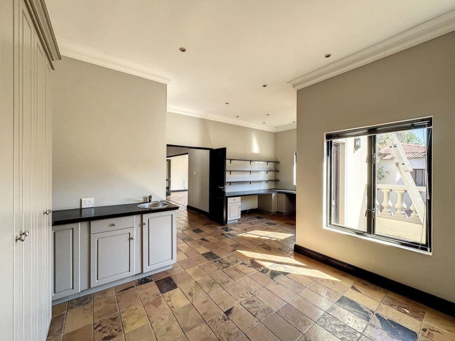 To Let 4 Bedroom Property for Rent in Boardwalk Manor Gauteng