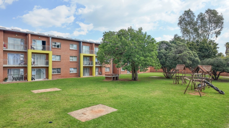 To Let 2 Bedroom Property for Rent in Montana Gauteng