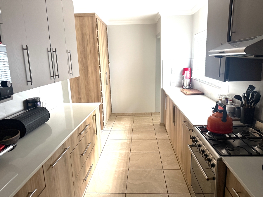 4 Bedroom Property for Sale in Brooklyn Gauteng