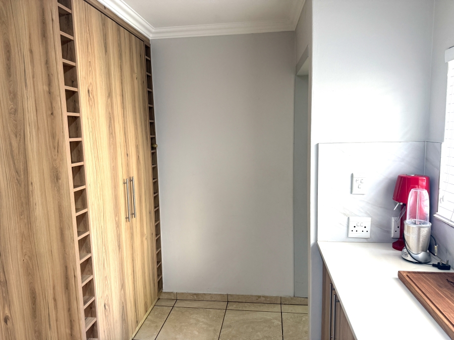 4 Bedroom Property for Sale in Brooklyn Gauteng