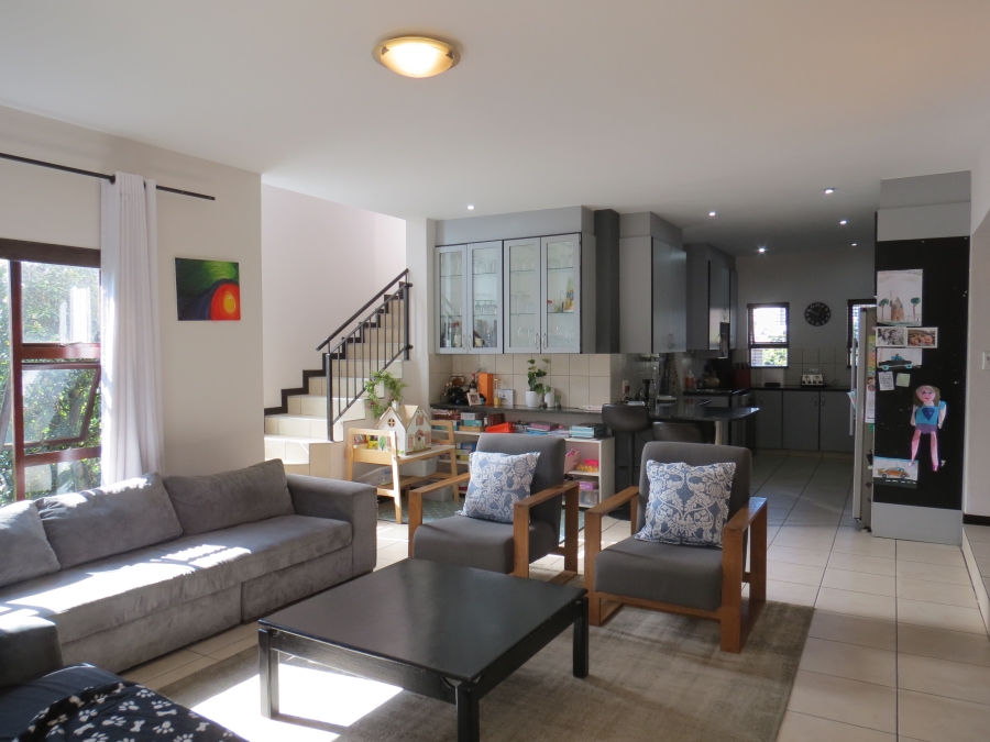 To Let 4 Bedroom Property for Rent in Greenstone Hill Gauteng