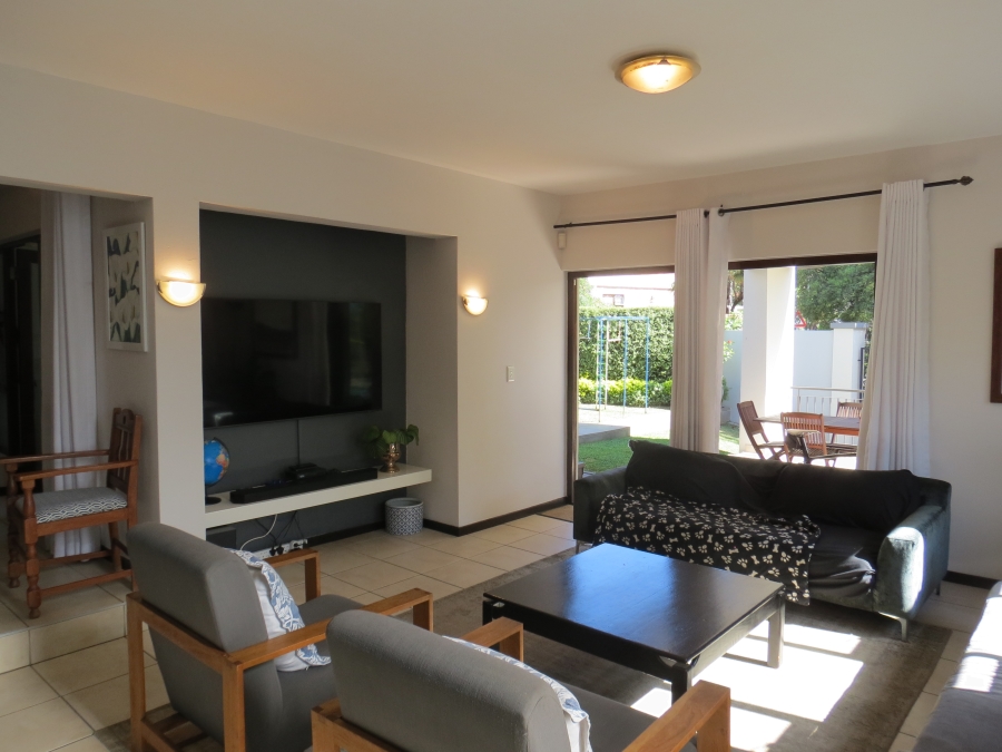 To Let 4 Bedroom Property for Rent in Greenstone Hill Gauteng