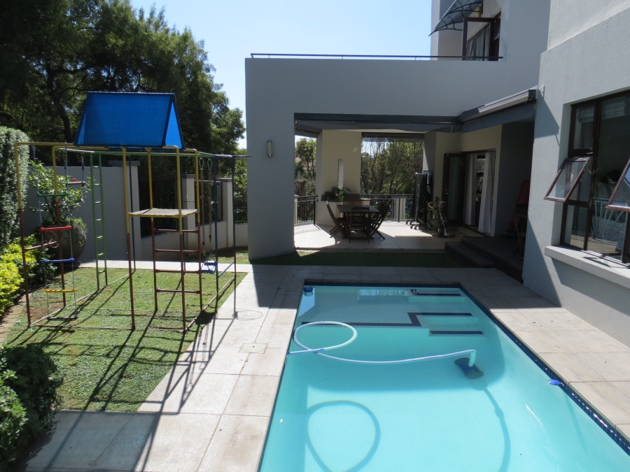 To Let 4 Bedroom Property for Rent in Greenstone Hill Gauteng