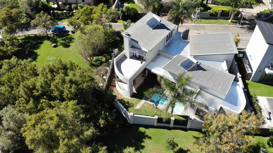 To Let 4 Bedroom Property for Rent in Greenstone Hill Gauteng