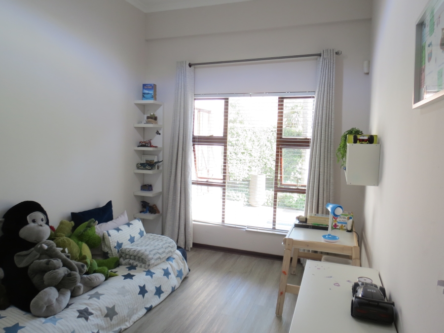 To Let 4 Bedroom Property for Rent in Greenstone Hill Gauteng