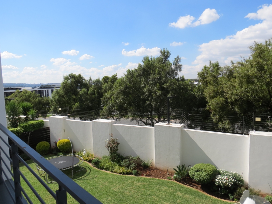 3 Bedroom Property for Sale in Greenstone Hill Gauteng