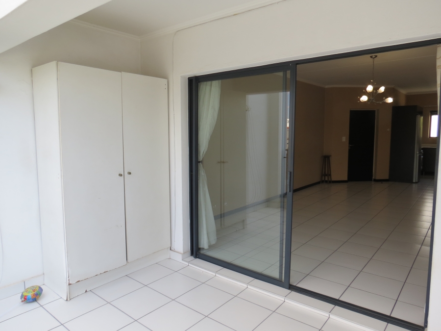3 Bedroom Property for Sale in Greenstone Hill Gauteng