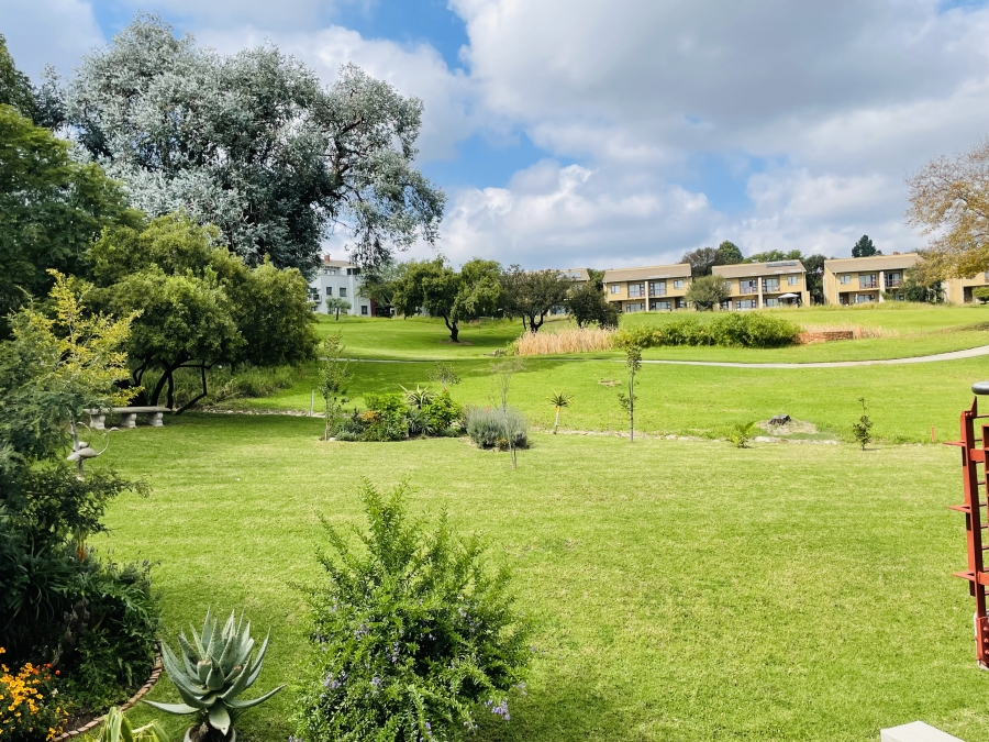To Let 1 Bedroom Property for Rent in Jackal Creek Golf Estate Gauteng