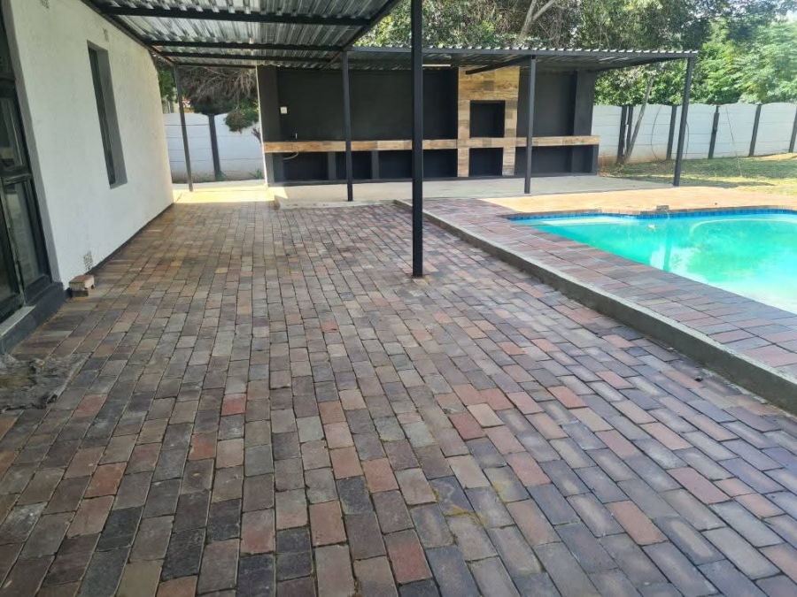 4 Bedroom Property for Sale in Risiville Gauteng