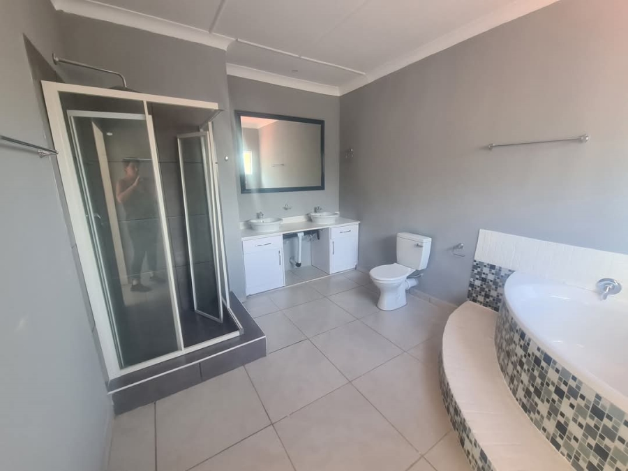 4 Bedroom Property for Sale in Risiville Gauteng