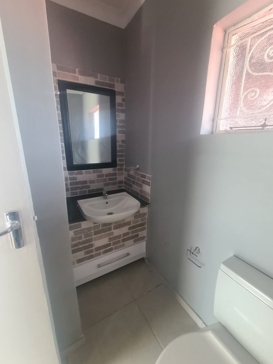 4 Bedroom Property for Sale in Risiville Gauteng