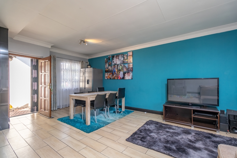 3 Bedroom Property for Sale in Sundowner Gauteng