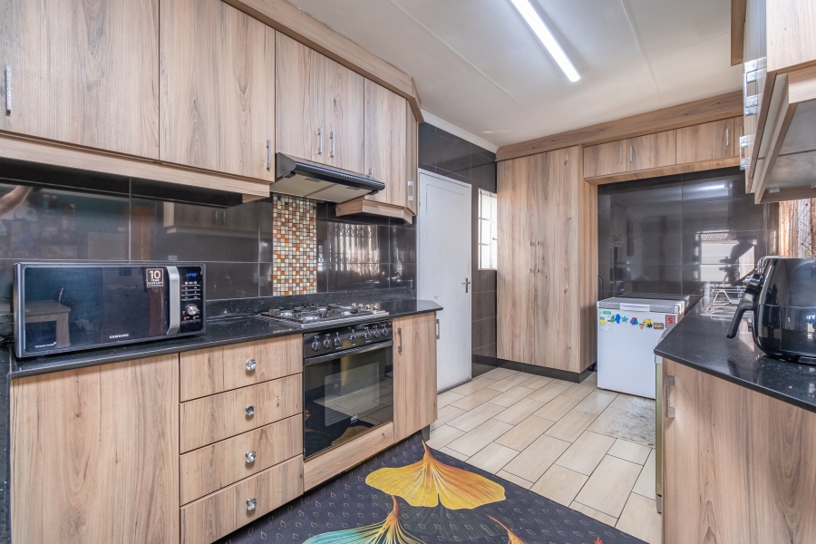 3 Bedroom Property for Sale in Sundowner Gauteng