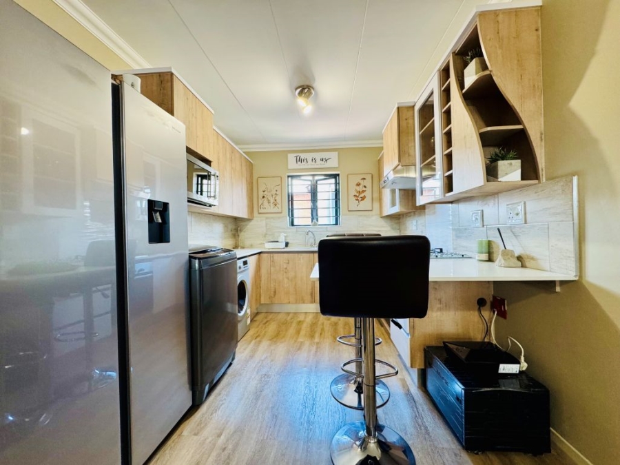 3 Bedroom Property for Sale in Roodepark Eco Estate Gauteng