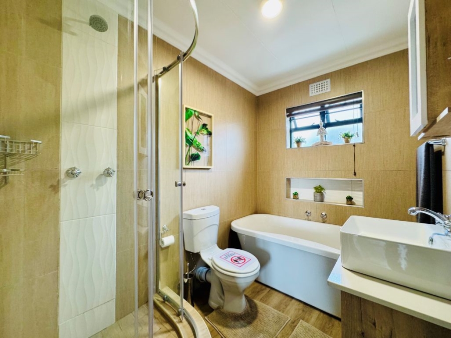 3 Bedroom Property for Sale in Roodepark Eco Estate Gauteng