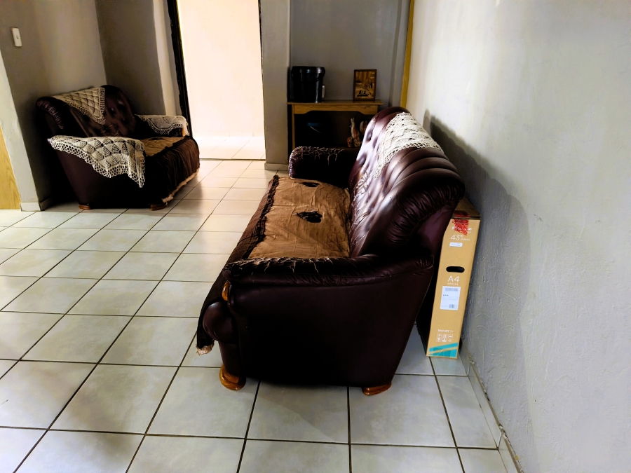 4 Bedroom Property for Sale in Firolaz AH Gauteng