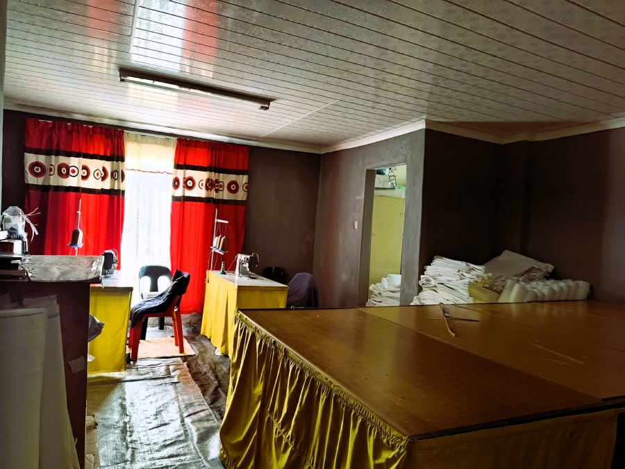 4 Bedroom Property for Sale in Firolaz AH Gauteng