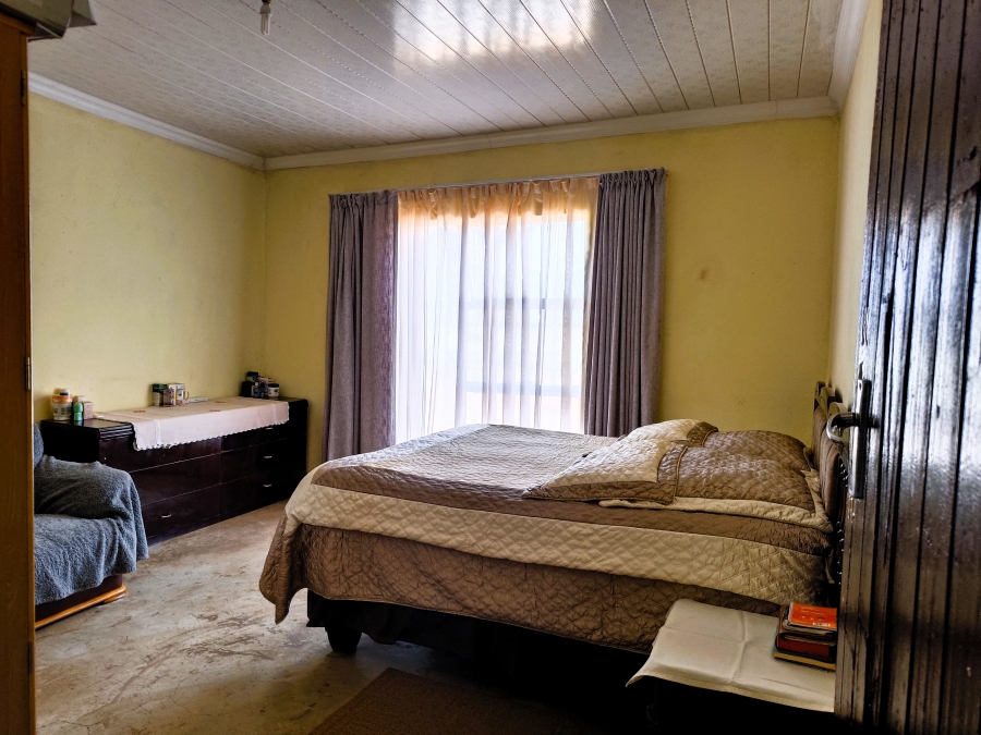 4 Bedroom Property for Sale in Firolaz AH Gauteng