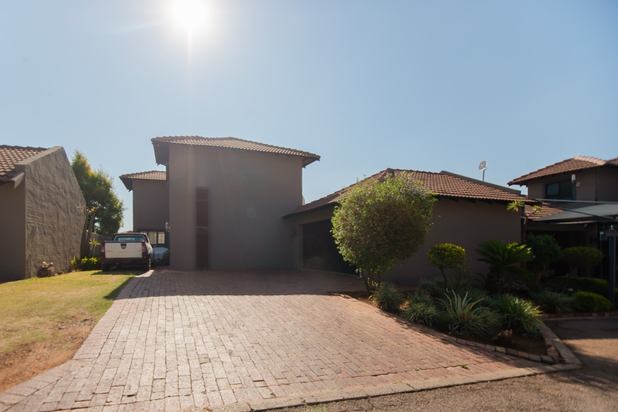 3 Bedroom Property for Sale in Sinoville Gauteng