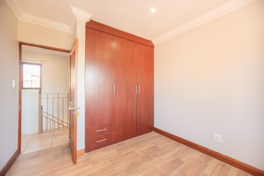 3 Bedroom Property for Sale in Sinoville Gauteng