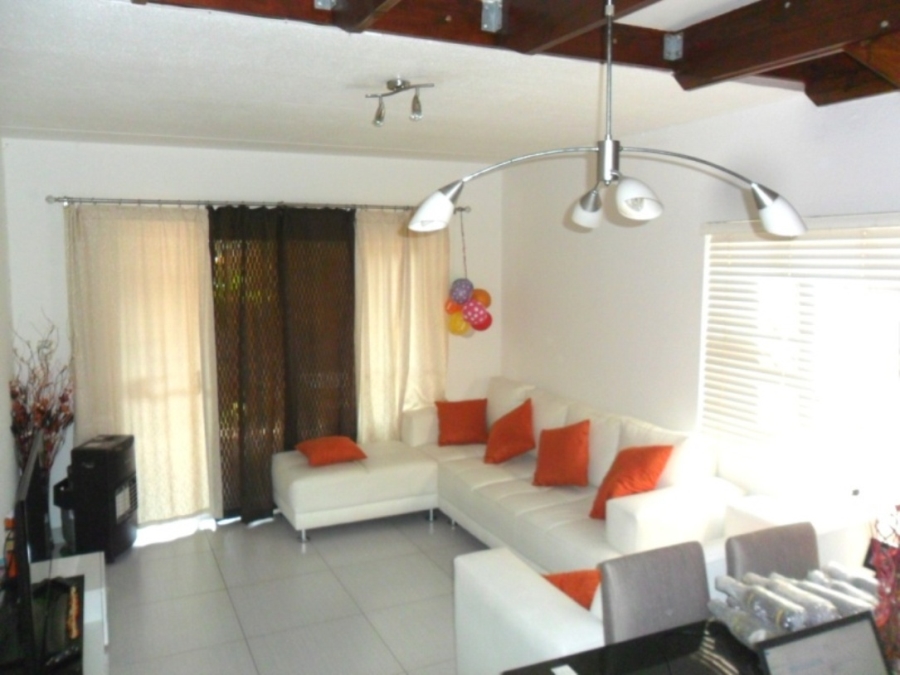 3 Bedroom Property for Sale in Douglasdale Gauteng