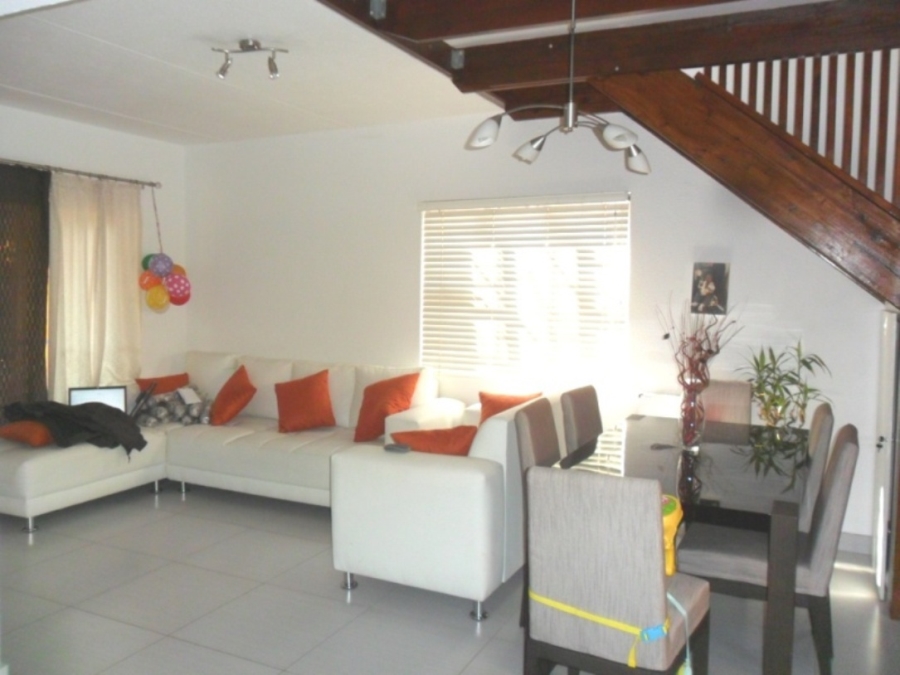 3 Bedroom Property for Sale in Douglasdale Gauteng