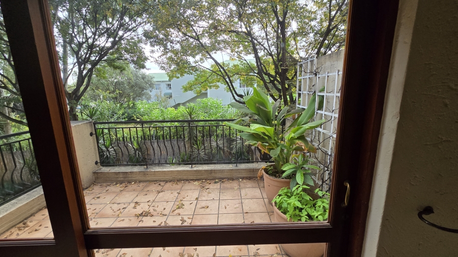 2 Bedroom Property for Sale in Sunninghill Gauteng