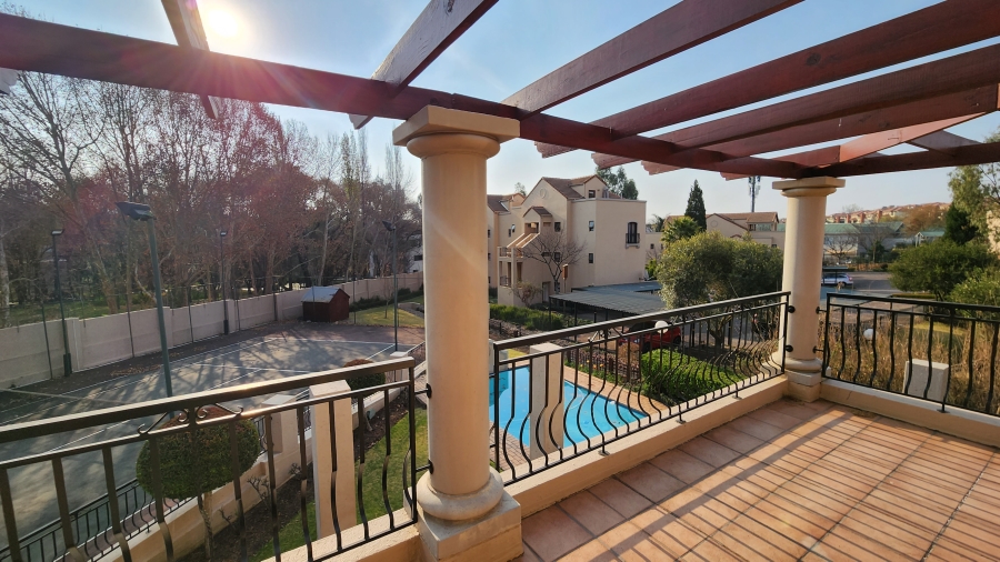 2 Bedroom Property for Sale in Sunninghill Gauteng