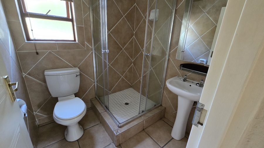 2 Bedroom Property for Sale in Sunninghill Gauteng