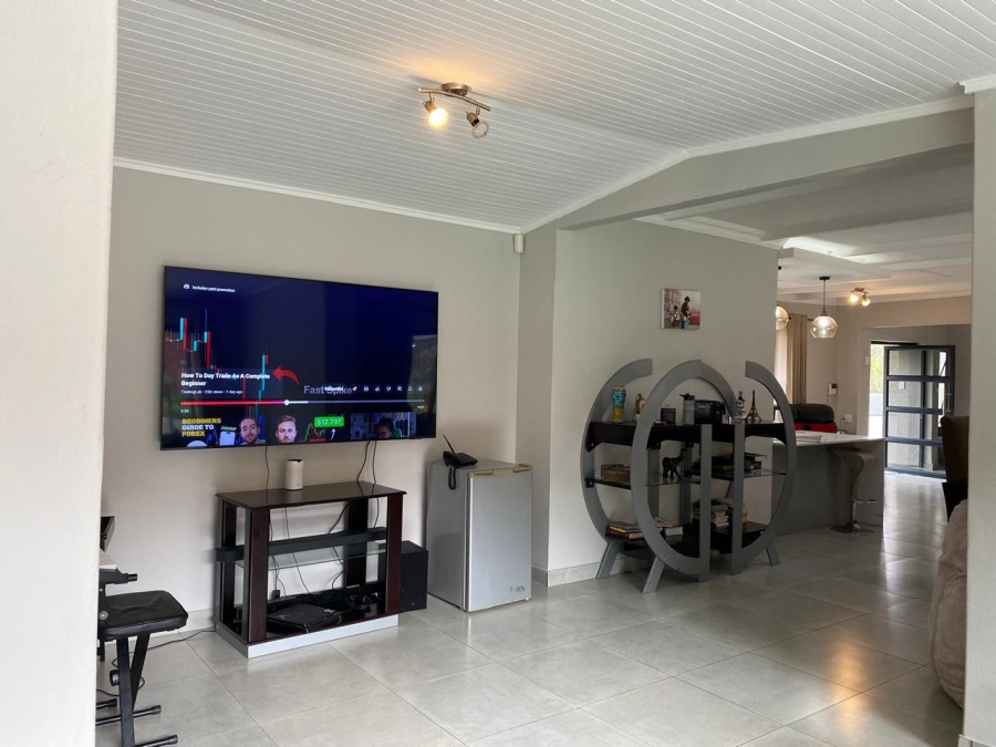To Let 4 Bedroom Property for Rent in Parkmore Gauteng