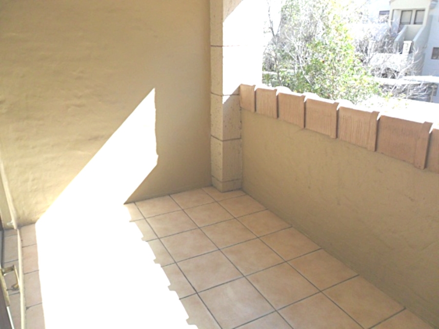 To Let 2 Bedroom Property for Rent in Douglasdale Gauteng