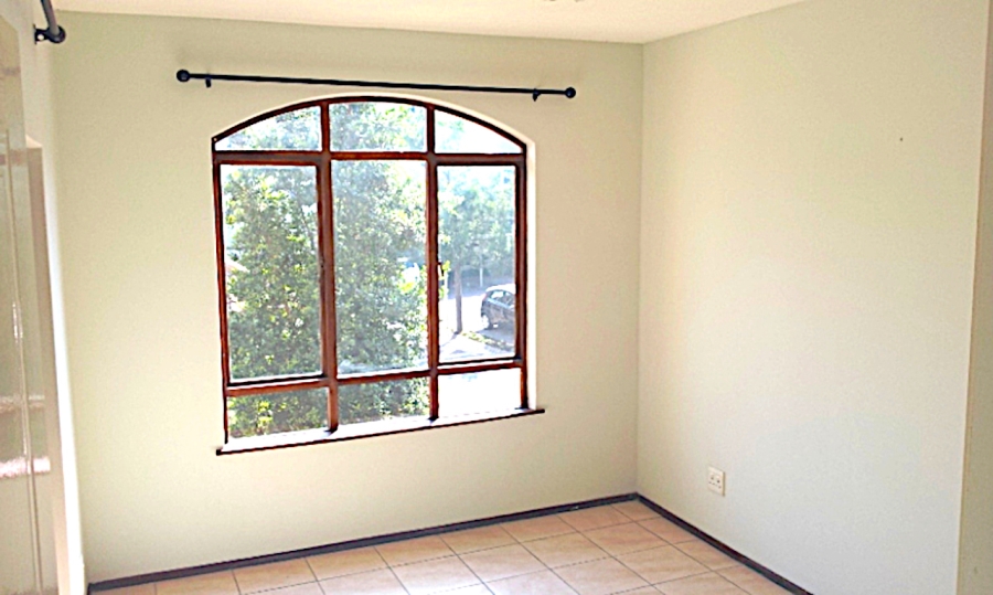 To Let 2 Bedroom Property for Rent in Douglasdale Gauteng