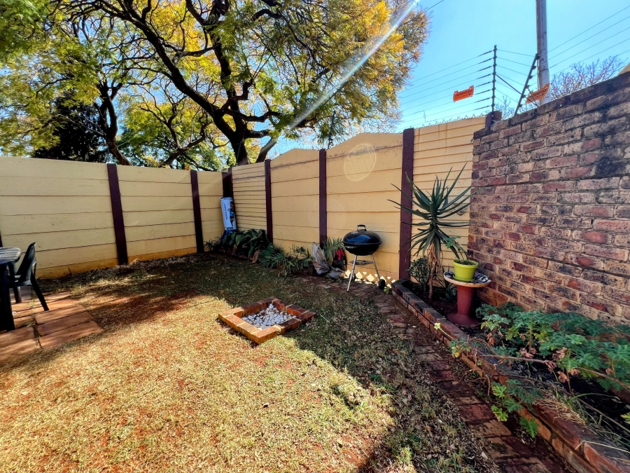 2 Bedroom Property for Sale in Villieria Gauteng
