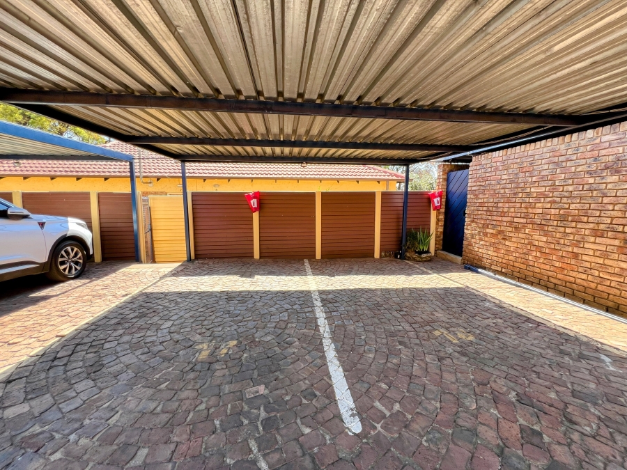 2 Bedroom Property for Sale in Villieria Gauteng