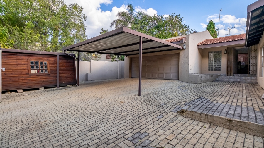 4 Bedroom Property for Sale in Randpark Ridge Gauteng
