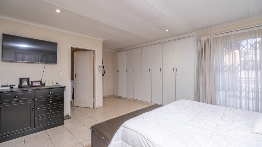 4 Bedroom Property for Sale in Randpark Ridge Gauteng