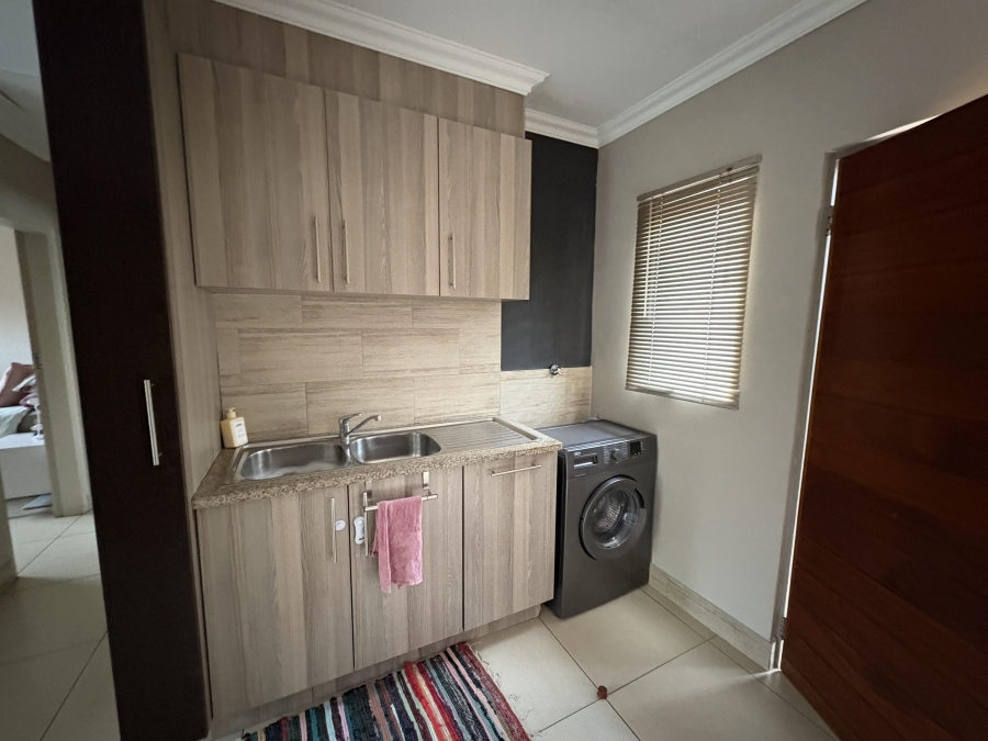 2 Bedroom Property for Sale in Pretoria North Gauteng