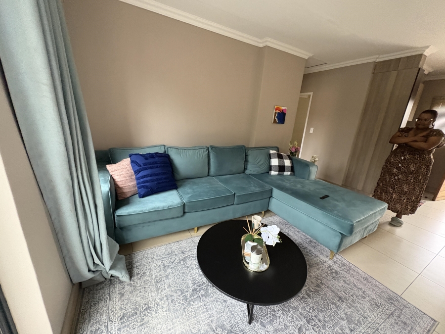 2 Bedroom Property for Sale in Pretoria North Gauteng