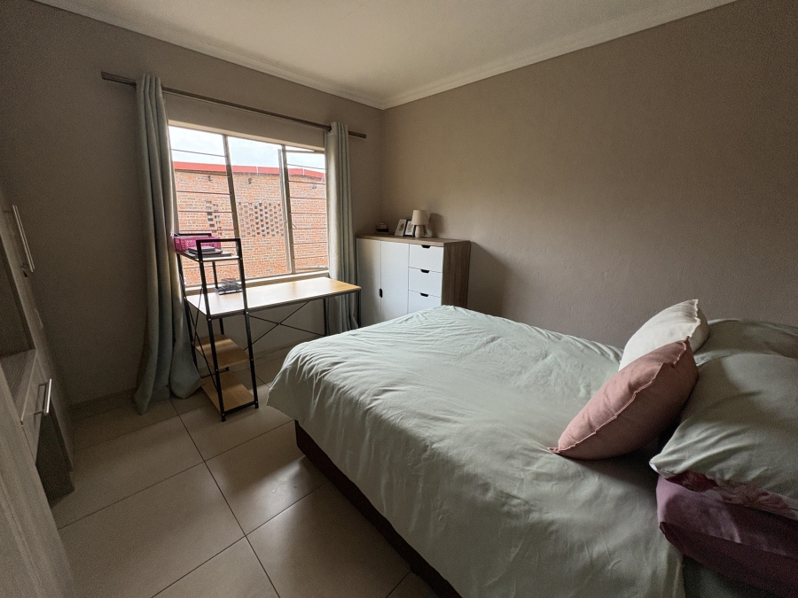 2 Bedroom Property for Sale in Pretoria North Gauteng
