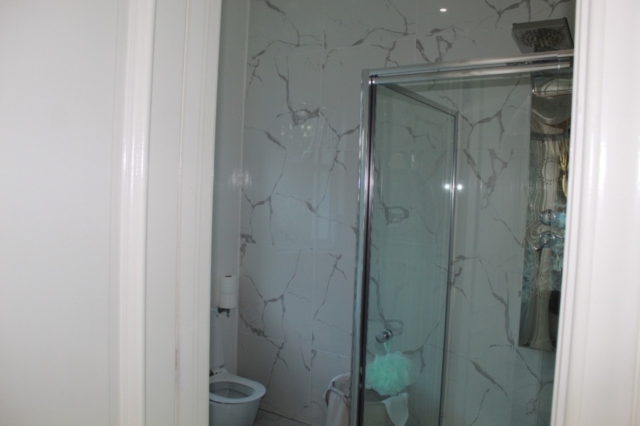 5 Bedroom Property for Sale in Bryanston Gauteng
