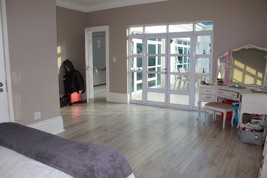 5 Bedroom Property for Sale in Bryanston Gauteng