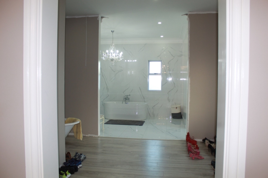 5 Bedroom Property for Sale in Bryanston Gauteng