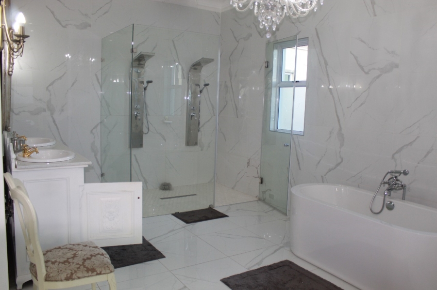 5 Bedroom Property for Sale in Bryanston Gauteng