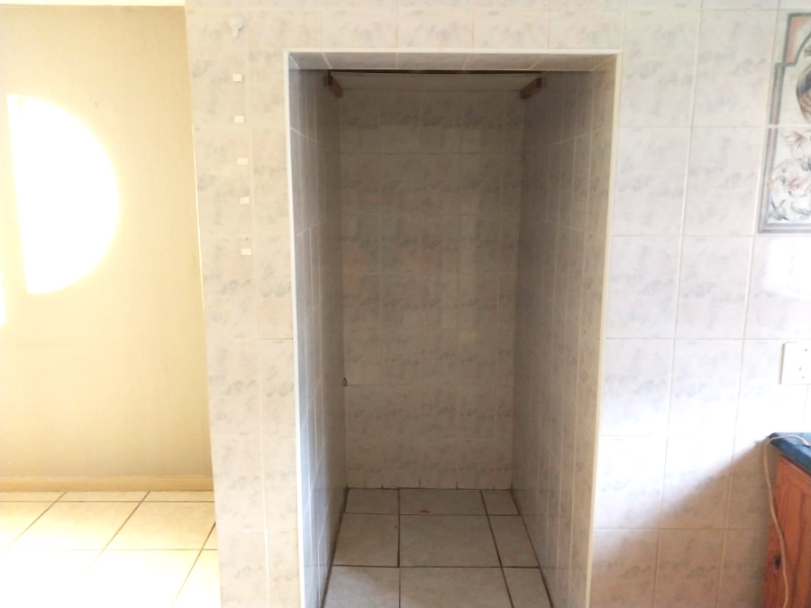3 Bedroom Property for Sale in Mountain View Gauteng