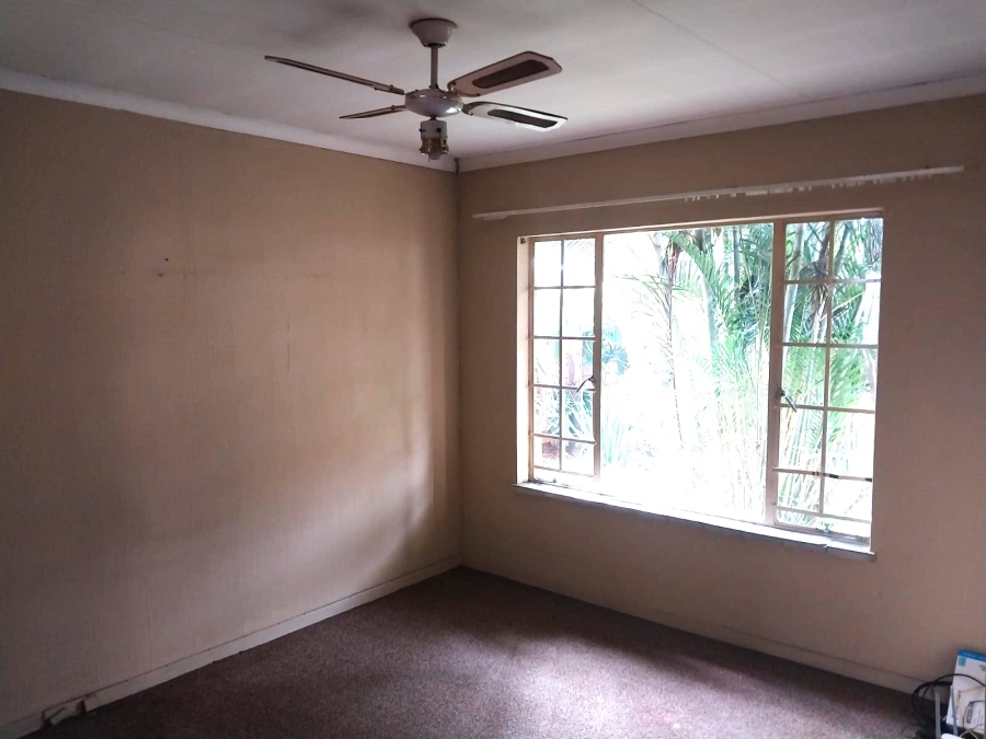 3 Bedroom Property for Sale in Mountain View Gauteng