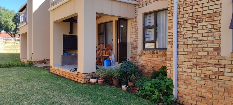 2 Bedroom Property for Sale in Randpoort Gauteng